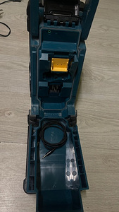 Makita DMR 107 (5 фото из 6)