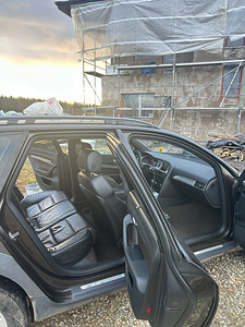 Audi Allroad 2010 (2.7) Дизель (10 фото из 15)