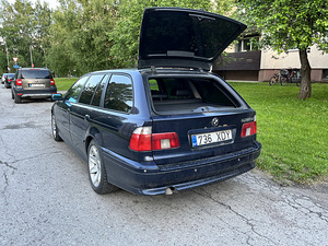 BMW 530 E39 Touring (5 фото из 11)
