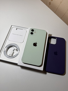 iPhone 12 Green 64 GB (1 foto / 8)