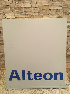 Nortel Networks Alteon 2208 1U Multi-Application 8 Port (1 foto / 9)