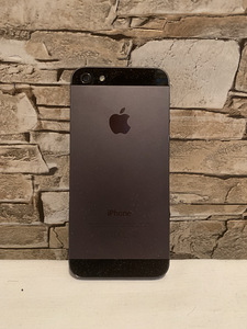 iPhone 5 Space Grey 16GB (2 foto / 3)