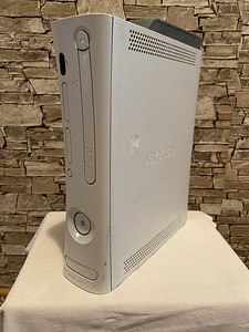 Xbox 360 аркада (1 фото из 4)