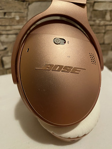 Bose QC35 II — розовое золото (3 фото из 7)