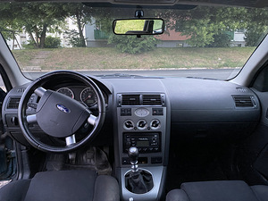 Ford Mondeo Turnier 1.8 92kw ÜV 03.25 (8 foto / 12)