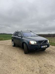 Продается Volvo XC90 (2 фото из 9)