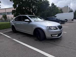 Skoda Octavia (2 foto / 11)