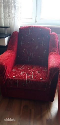 Красные кресла, в отличном состоянии. (фото #2)