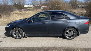 Honda Accord 2.2 icdi (4 foto / 7)