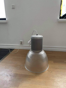 Laelamp (2 foto / 3)