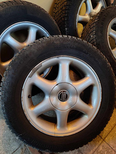 Volvo veljed/Continental IceContact 2 (2 foto / 3)