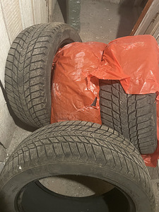 Шины 225/50/17 NEXEN (3 фото из 3)