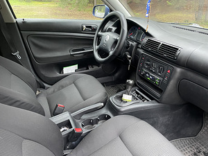 VW passat (10 фото из 12)