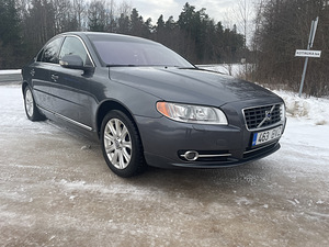 Volvo S80 Executive (1 foto / 14)