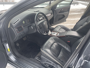 Volvo S80 Executive (13 foto / 14)