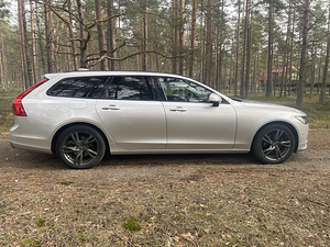 Volvo V90 (4 фото из 15)