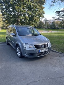 Volkswagen touran (2 foto / 8)