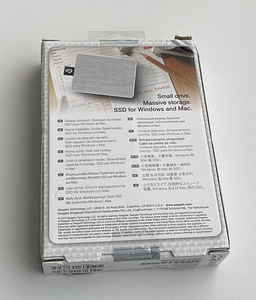 Seagate One Touch SSD 1TB, USB 3.0 White/Black (4 foto / 4)