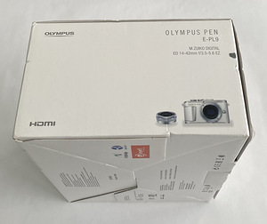 Olympus PEN E-PL9 + ED 14-42mm f/3.5-5.6 EZ , White (4 foto / 4)