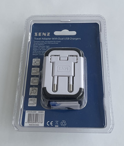 Senz Travel Adapter With Dual USB Chargers (2 foto / 2)