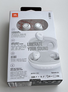 JBL Free II Black / White (6 foto / 6)