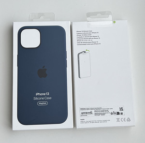 Apple iPhone 13 Silicone Case with MagSafe (2 foto / 8)