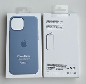 Apple iPhone 13 mini Silicone Case with MagSafe (3 foto / 7)