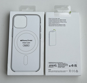 Apple iPhone 13 mini Silicone Case with MagSafe (6 foto / 7)