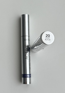 IsaDora / Revolution / NYX / MAX FACTOR / Maybelline (8 foto / 10)