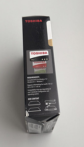 Toshiba Canvio Premium 4TB, USB 3.0 , Black (3 foto / 5)