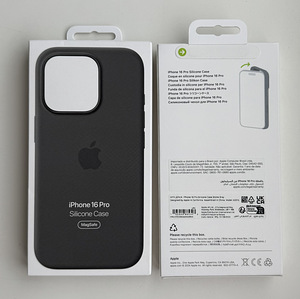 Apple iPhone 16 Pro Silicone Case with Magsafe (7 foto / 10)