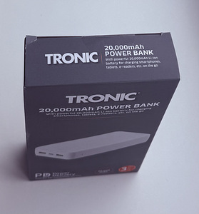 TRONIC Powerbank 20 000 mAh , Black / White (10 фото из 10)