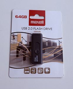 Maxell Venture Flash Drive USB 2.0 64GB (1 foto / 2)