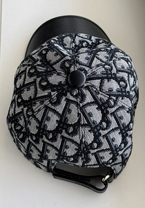 Dior Cap (3 foto / 3)
