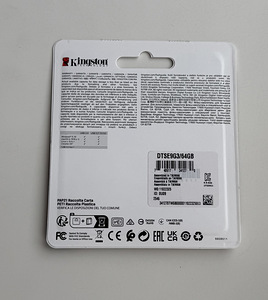 Kingston DataTraveler SE9 G3 64GB USB 3.2 220MB/s , Gold (2 foto / 2)