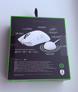 Razer DeathAdder V4 Pro , White Edition (2 foto / 5)