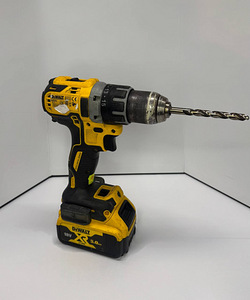 Dewalt akudrell DCD791 + aku 5Ah (2 foto / 2)