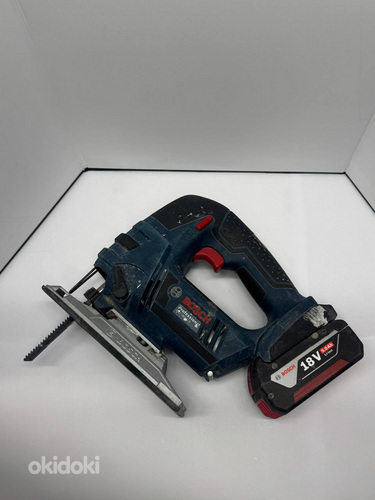 Bosch аккумуляторный лобзик GST 18V LI B + аккумулятор 5Ah