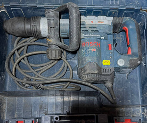 Bosch отбойный молоток GSH 5 CE (1 фото из 2)