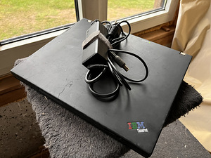 Lenovo Thinkpad T60 + laadija (2 foto / 2)