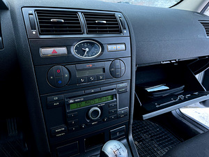 Ford Mondeo MK3 2.0TDCI 85KW 06.a (8 foto / 13)