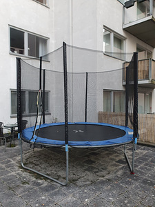 Batuut, 300 cm, suurepärases seisukorras (1 foto / 2)