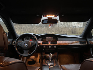 BMW 525d 145kw 11/2007 Tehase M-pakett (5 foto / 11)