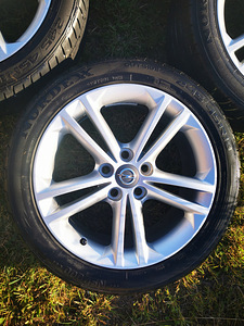 Opel Insignia диски r18 5x120+ резина 245/45 (4 фото из 10)