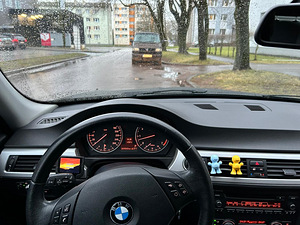 BMW 318i Продам (8 фото из 12)