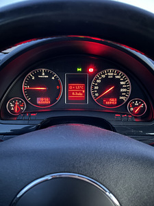 Продается Audi A4 B6 1.9TDi (12 фото из 15)