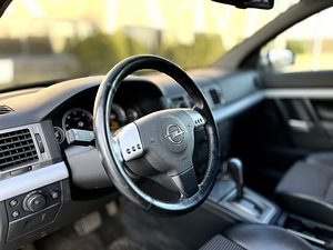 Opel Signum 3.0 130kW 2003 Diisel automaat (6 foto / 15)
