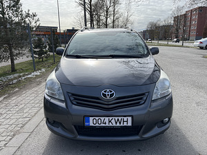 Toyota Verso Elegance Family Line 1.8 108kW (2 foto / 15)