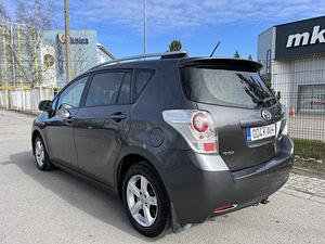 Toyota Verso Elegance Family Line 1.8 108kW (6 foto / 15)