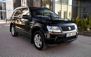 Suzuki Grand Vitara Executive Active Line 2.0 103kW 2007a (2 foto / 15)